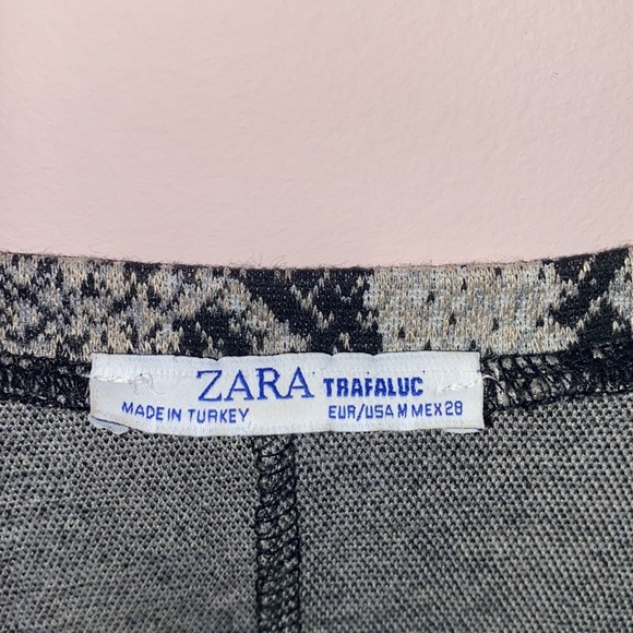 Snake Print Crew Neck Sweater - Picture 3 of 5